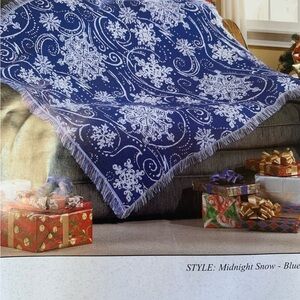 MOHAWK snowflake print double woven jacquard throw festive holiday fall winter
